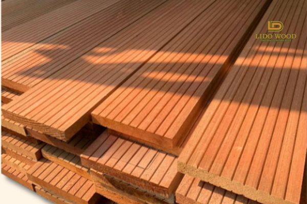 Giá gỗ Meranti ngoại nhập
