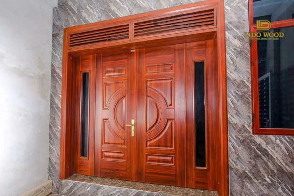 Cửa thép vân gỗ nhập khẩu có tốt không?