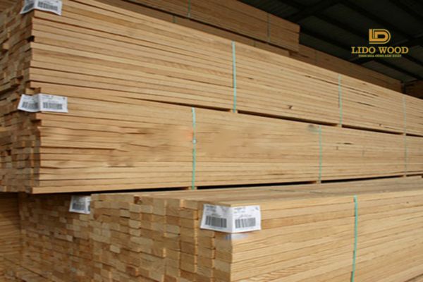 Giá gỗ thông xẻ thanh nhập khẩu có đắt không?