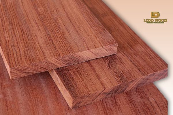 So sánh giá gỗ sồi mỹ nhập khẩu với các loại gỗ tự nhiên khác