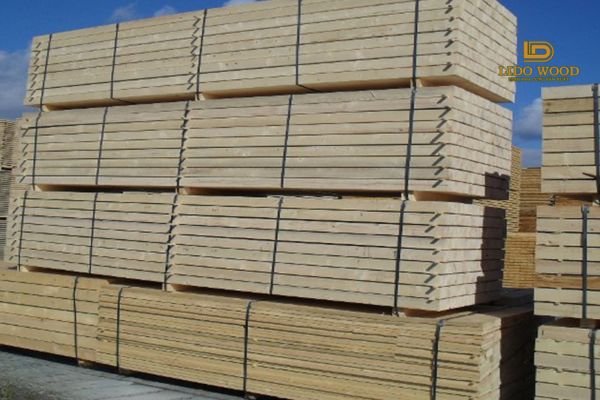 Thời gian trung bình để hoàn tất quy trình nhập khẩu gỗ thông là bao lâu?