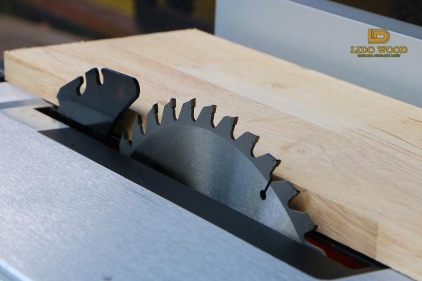 Giá xẻ gỗ hiện nay