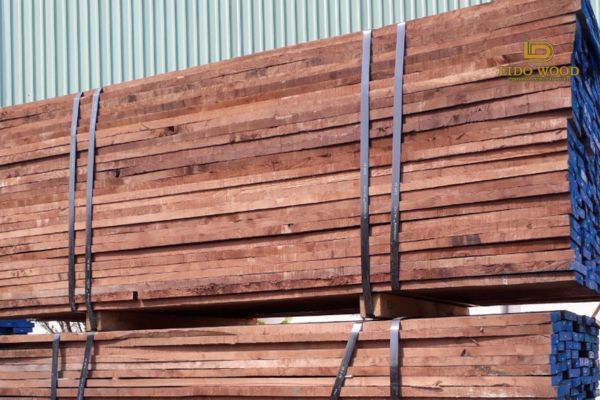 Đặc điểm của gỗ óc chó (Walnut) xẻ sấy