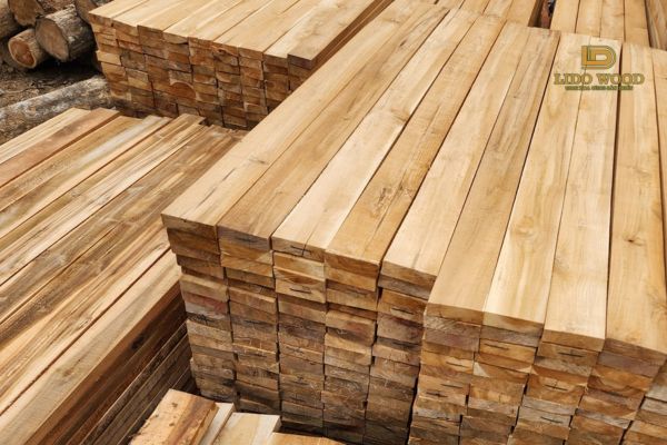 Gỗ Teak (Giá tỵ) xẻ sấy có đặc điểm gì?
