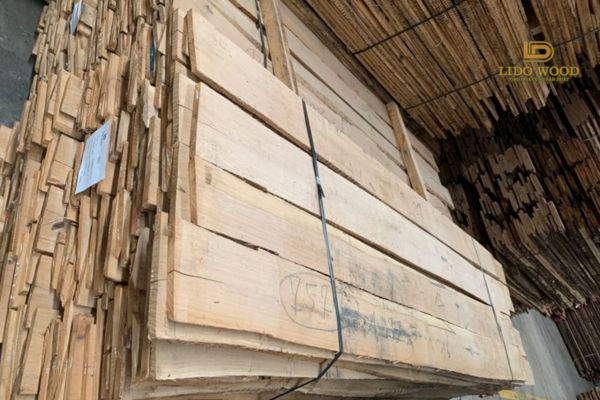 Kinh nghiệm chọn mua gỗ sồi xẻ sấy chất lượng