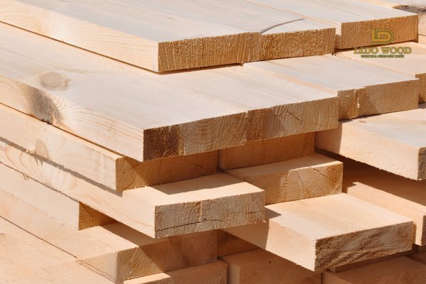 Tại sao nên chọn gỗ thông Nga xẻ sấy cho công trình?